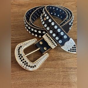 Rhinestone Studded Black and Gold Women's Western Belt. NEW without tags